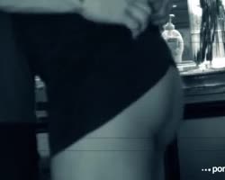 Lisa fucks tough mover as revenge