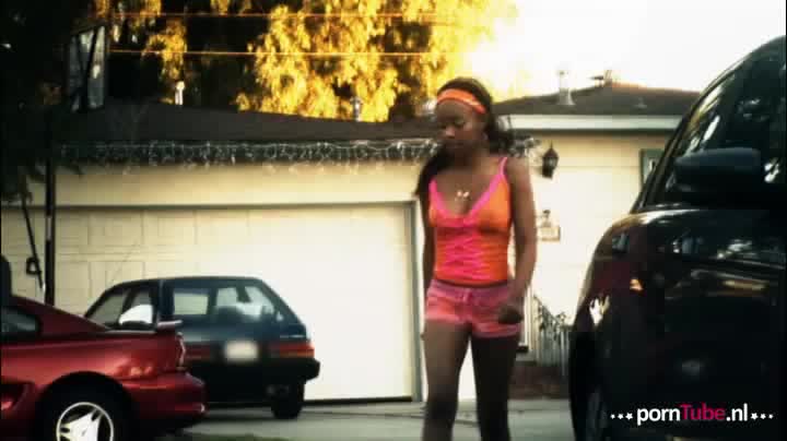 Melanie chanteert de baas