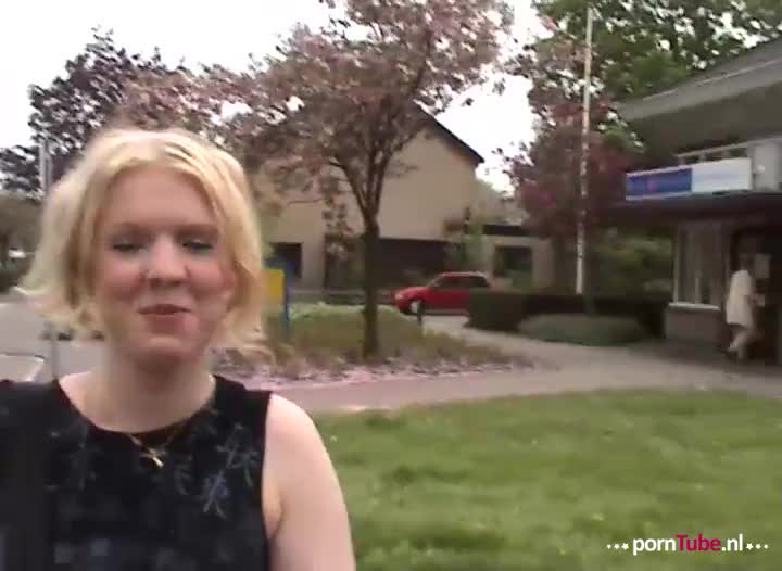 Christina laat zich neuken voor geld